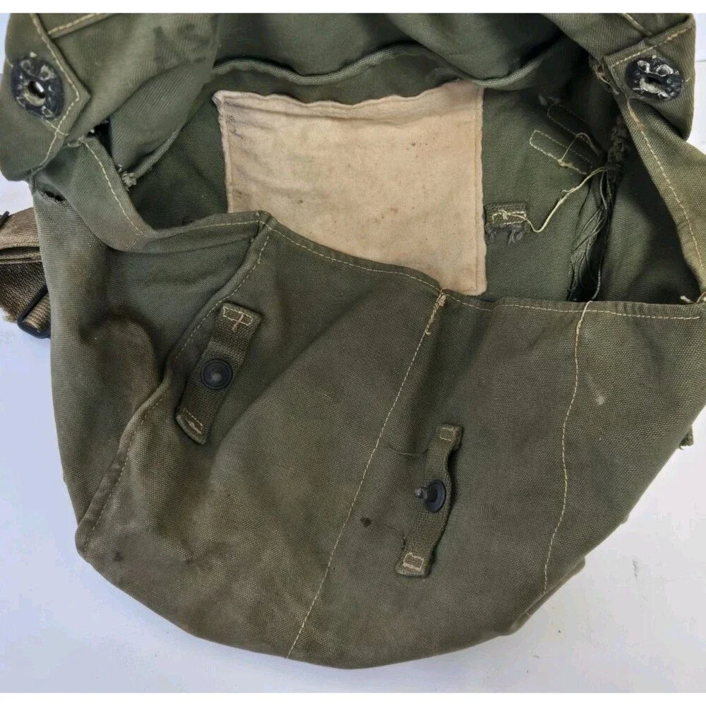 VTG WW2 US Army Military Bag Lightweight Service Gas Mask Shoulder